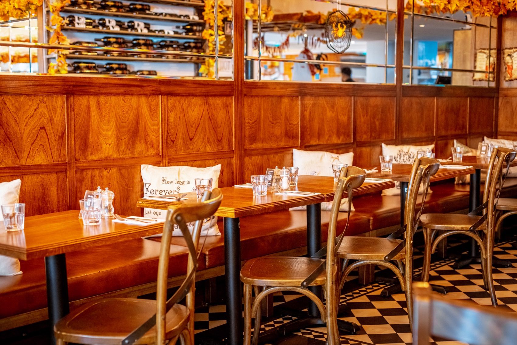 The Saporitalia dining room on Portobello Road